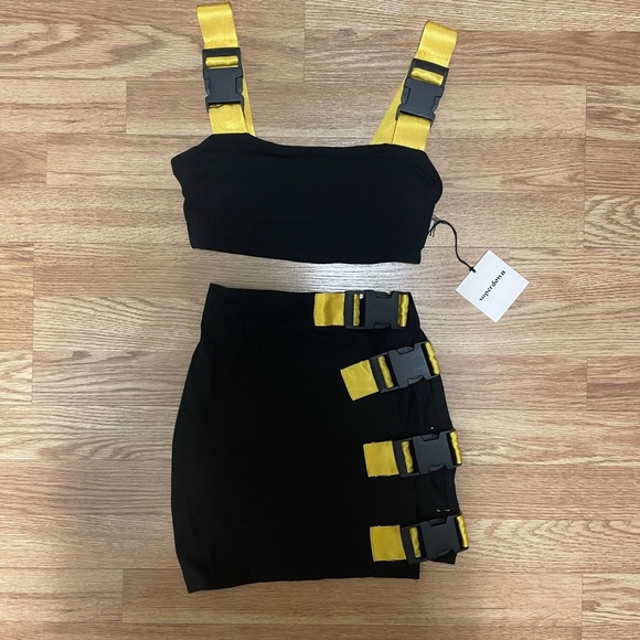 Superdown Black & Yellow Matching Set - Picture 2 of 4